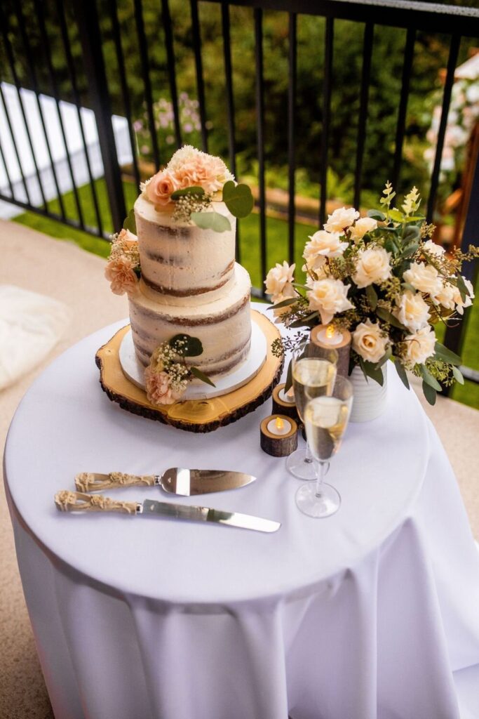 Detail of wedding cake at an intimate backyard wedding in Maple Ridge BC
