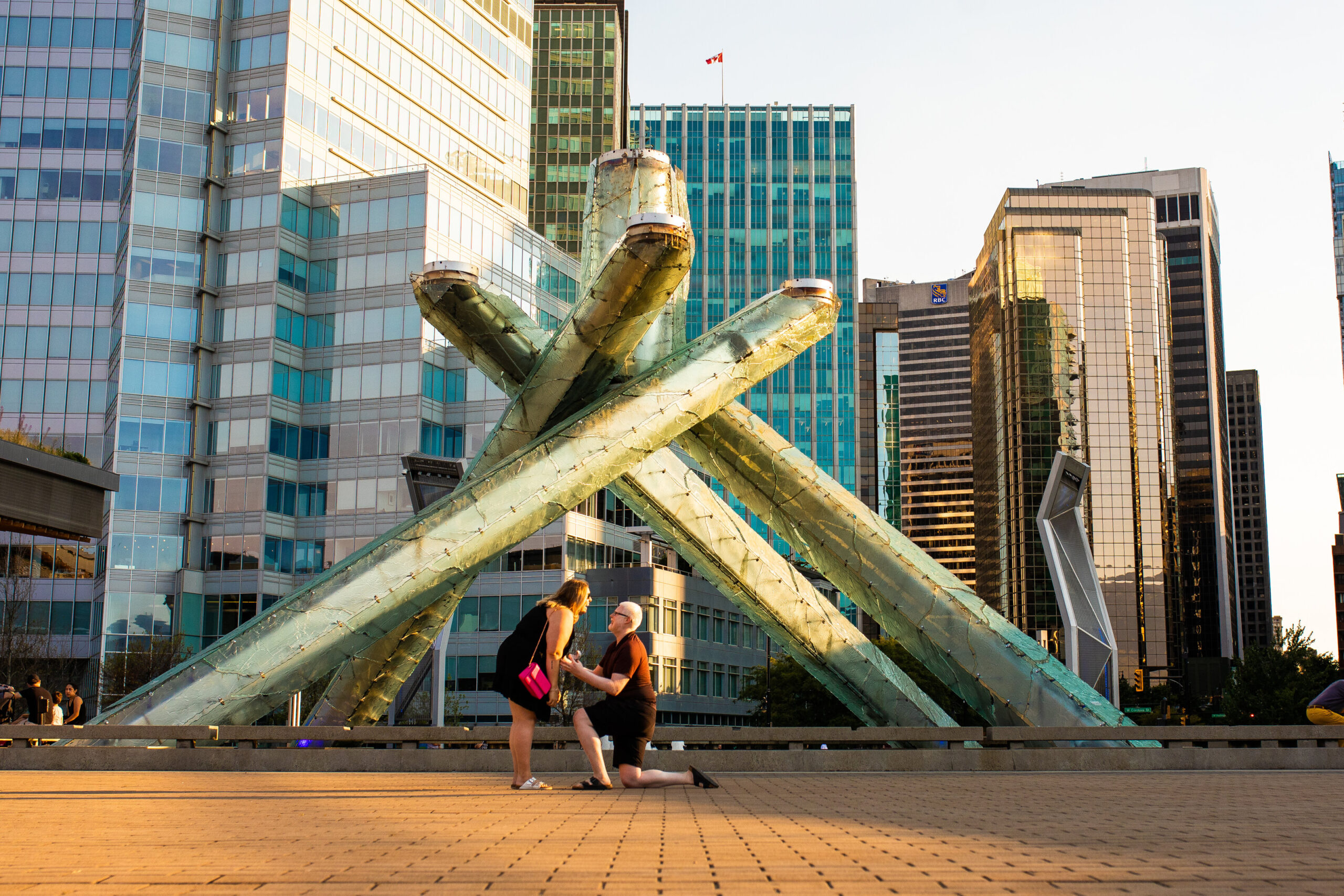 A romantic Vancouver engagement downtown