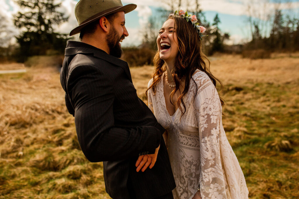 Relaxed wedding photos come when you laugh together!
