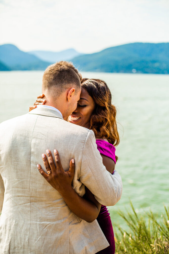 Vancouver wedding photography on a lake