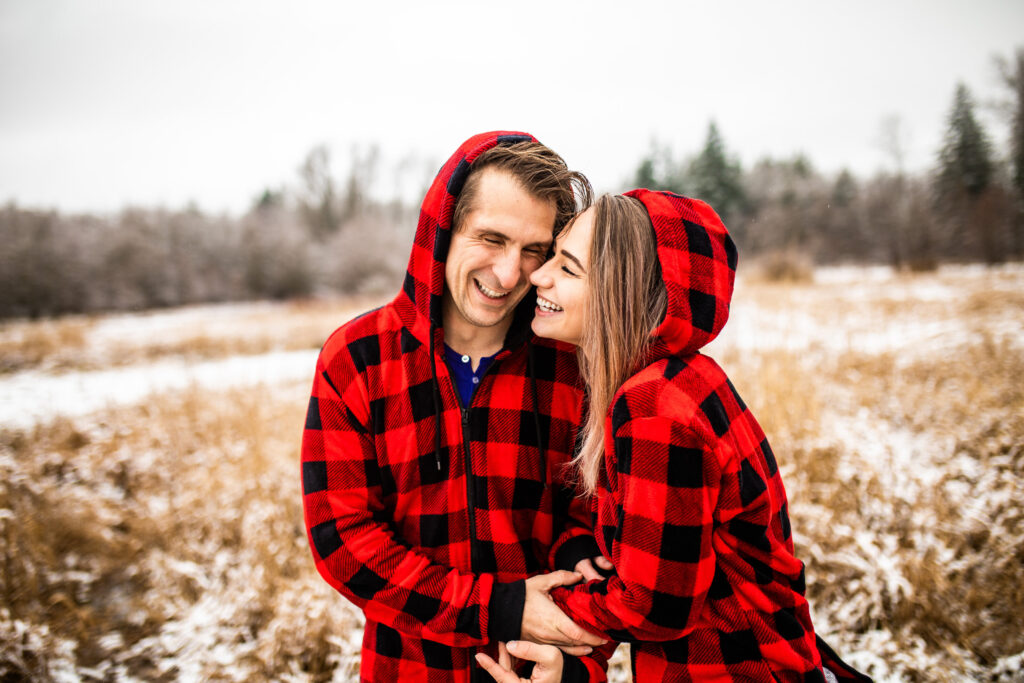 Snow photoshoot can be really romantic with matching outfits