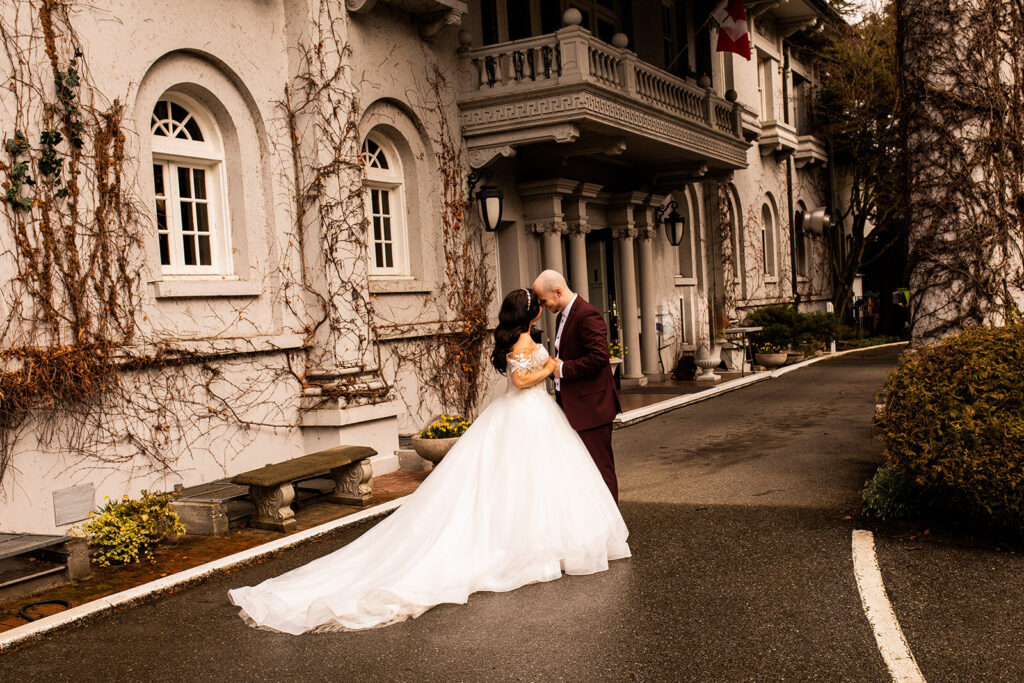 A Hycroft Manor wedding photoshoot