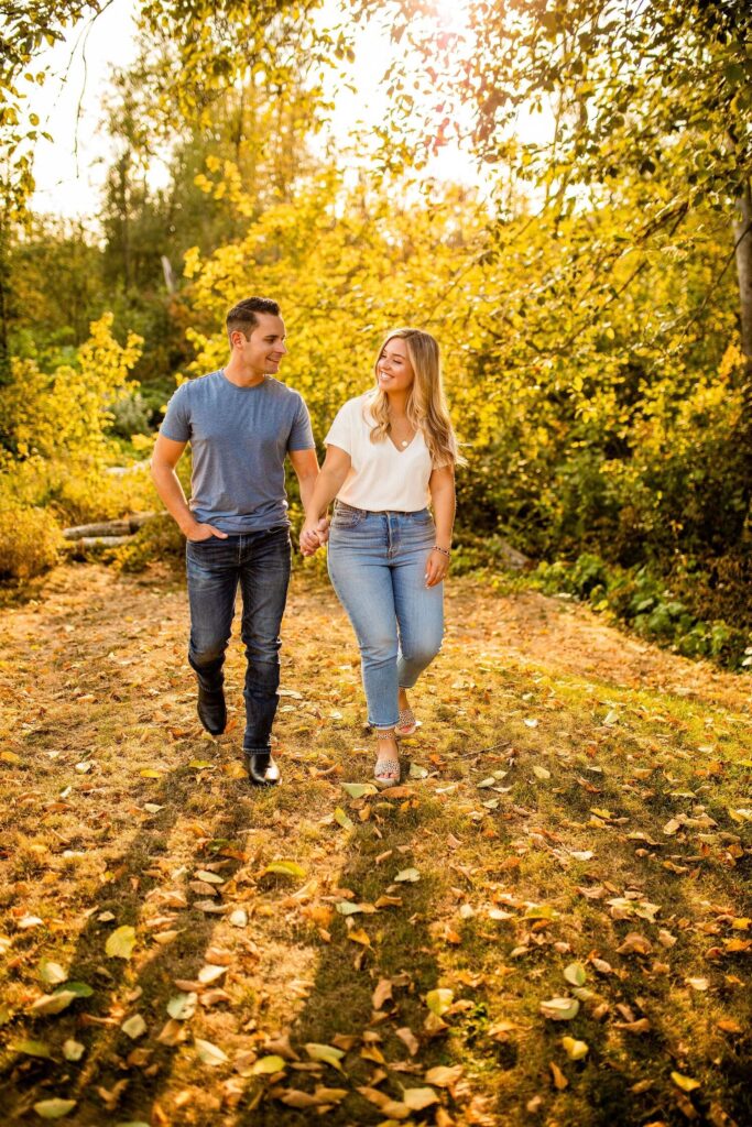 Aldergrove Regional Park couples photoshoot at sunset