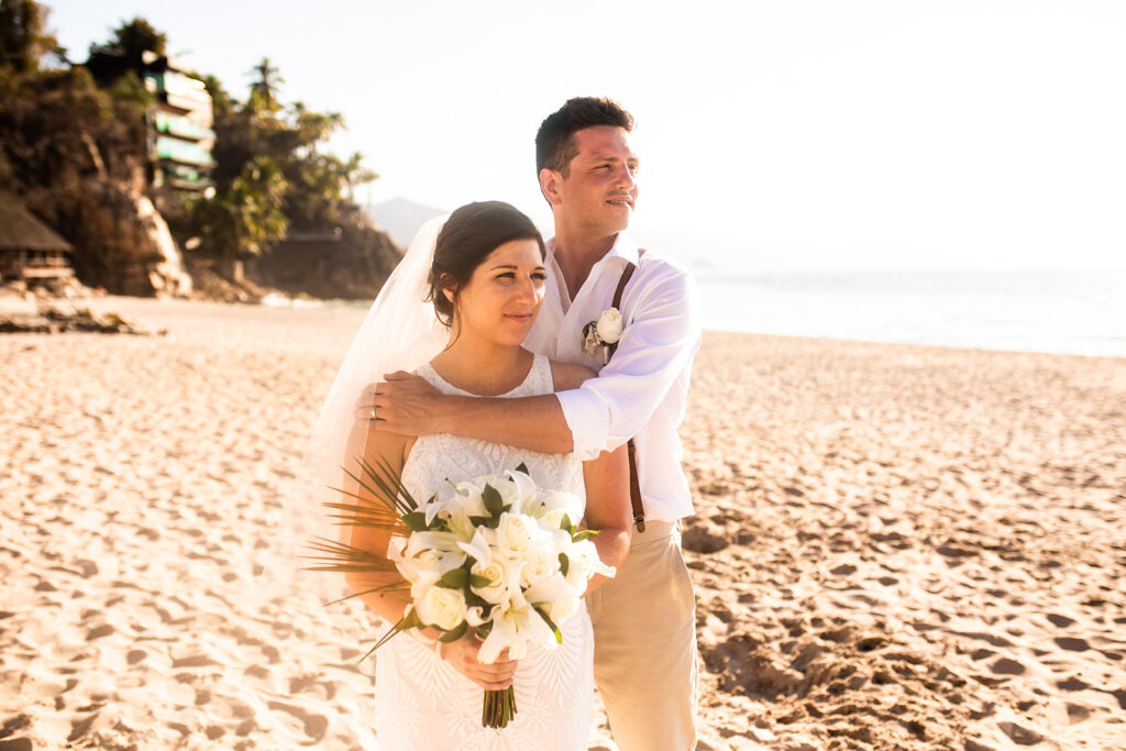 Couples portrait at a Cabo San Lucas wedding on the beach