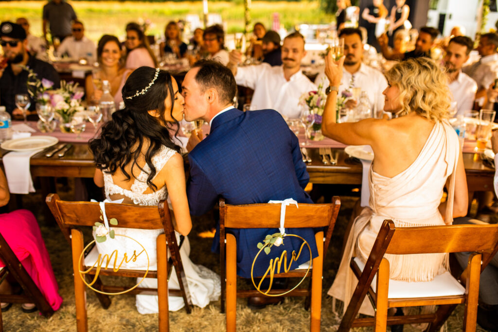wedding planning tip - wedding day games are great icebreakers for guests