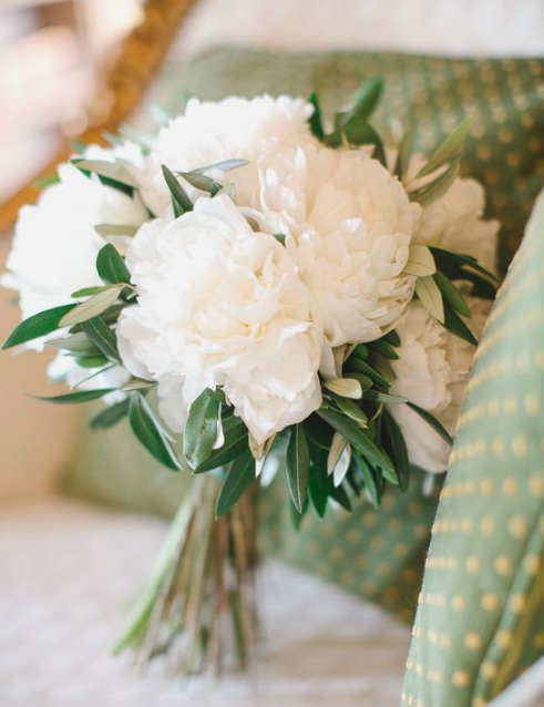 Simple white hydrangeas for a bride