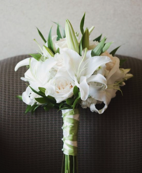 Bridal flowers with lilies